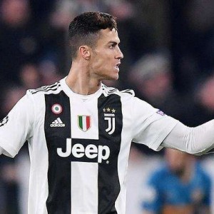  利物浦争夺奥斯梅恩，那不勒斯拒绝低价  